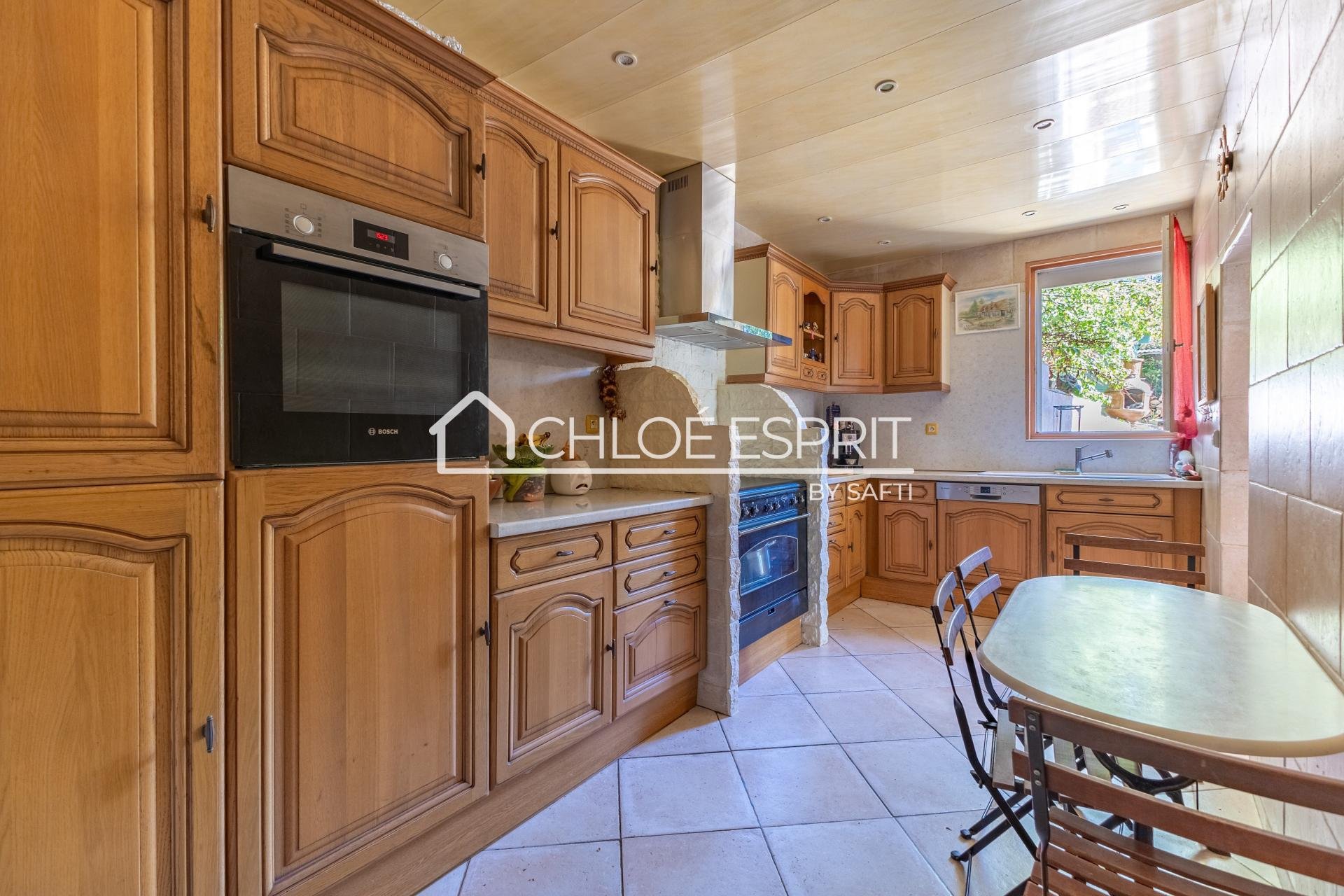 Maison à vendre, 100m², Mandres-les-Roses