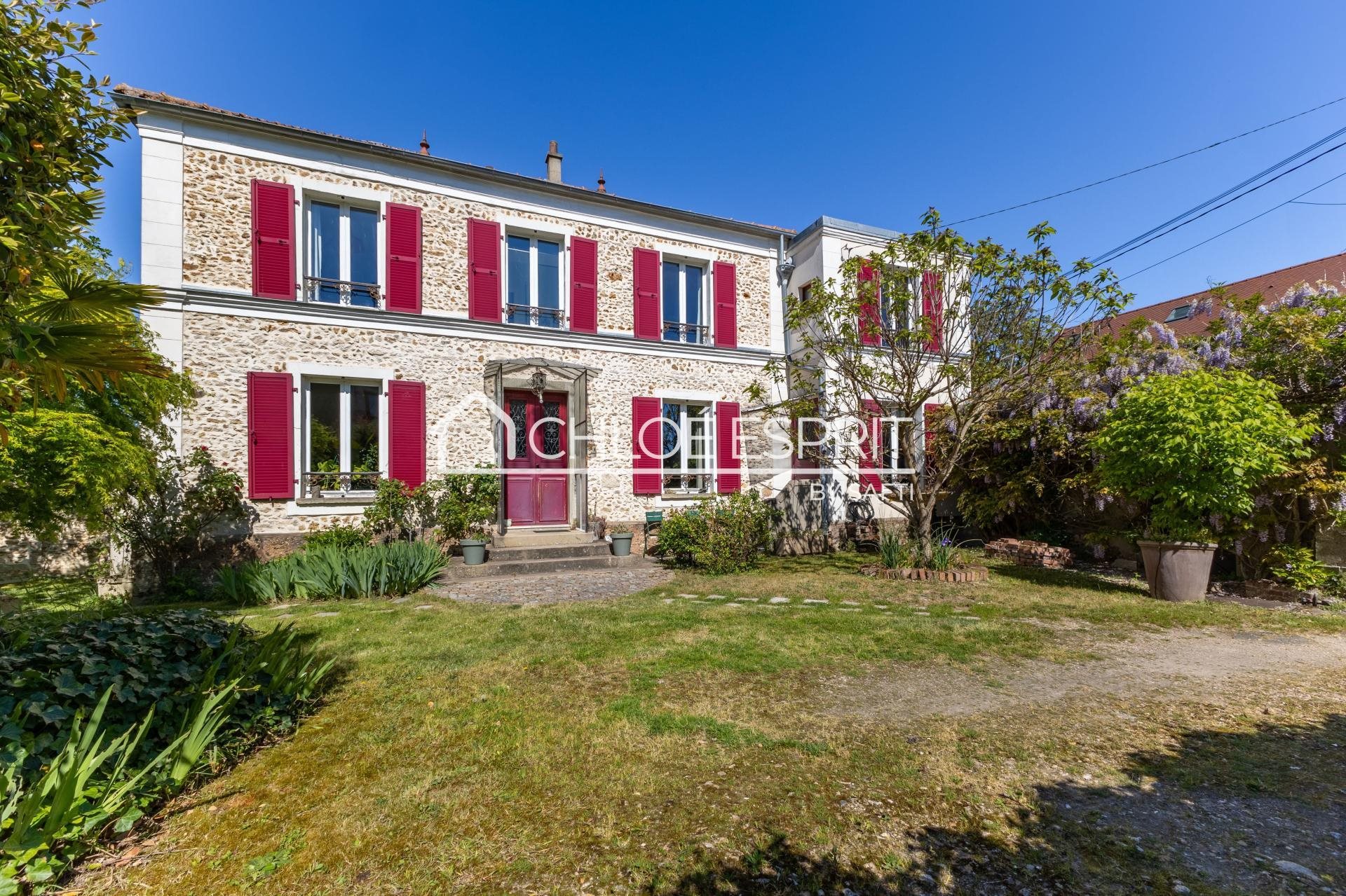 Maison à vendre, 140m², Mandres-les-Roses