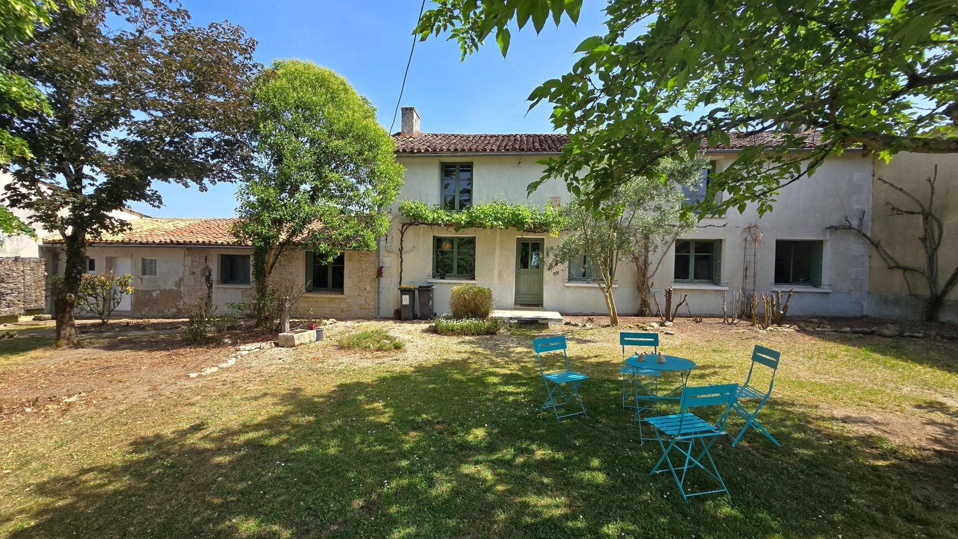 Maison à vendre, 220m², Savigny-Lévescault