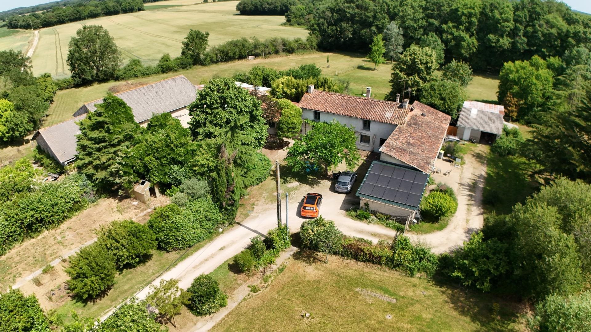 Maison à vendre, 220m², Savigny-Lévescault