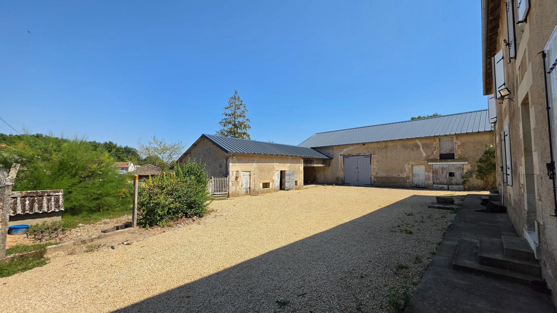 Maison à vendre, 180m², Chapelle-Viviers