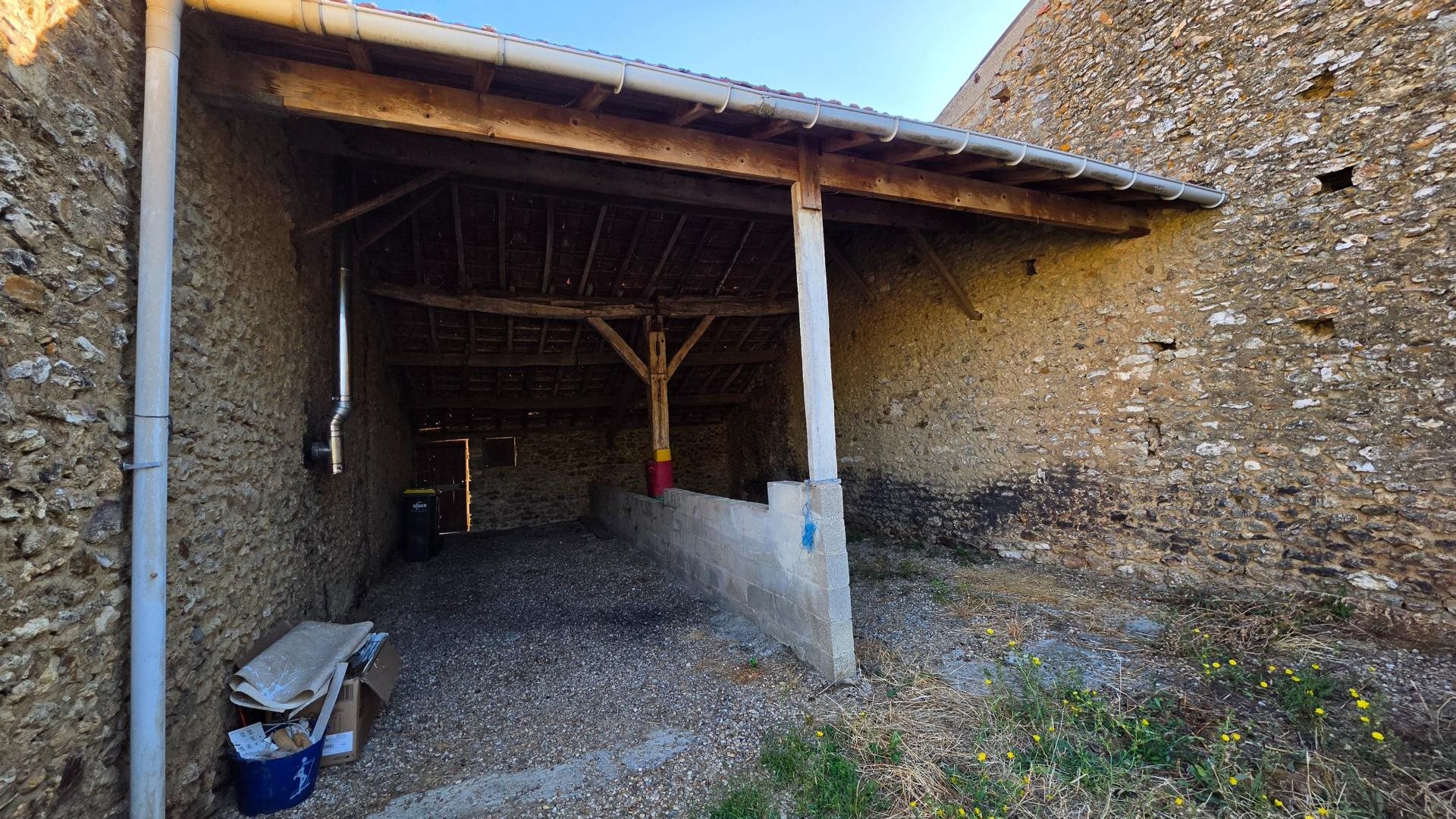Maison à vendre, 90m², Leignes-sur-Fontaine