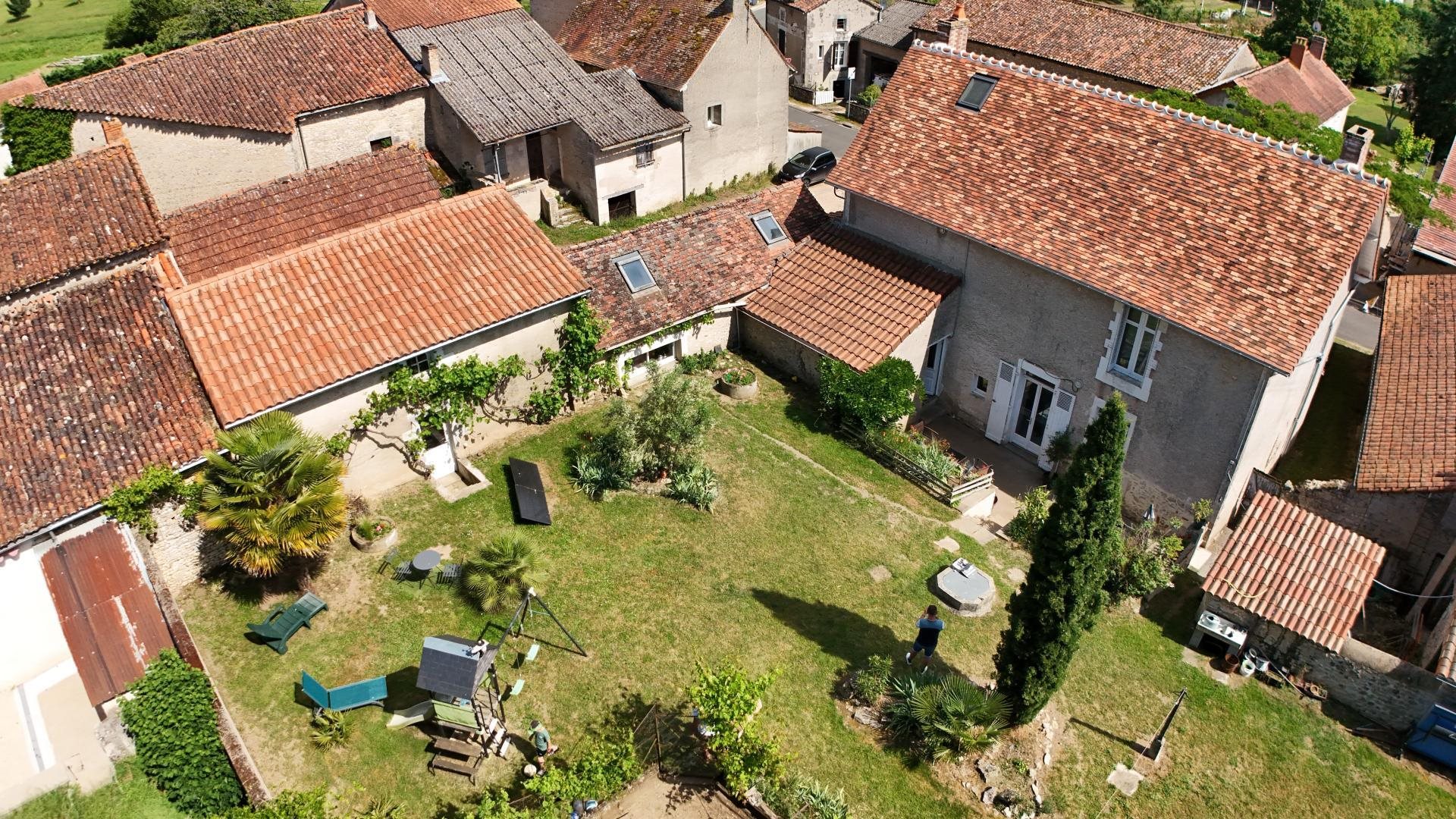 Maison à vendre, 150m², Jouhet