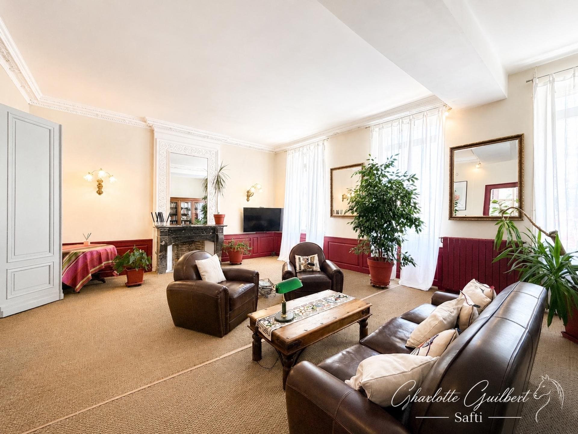 Maison à vendre, 318m², Le Mas-d'Agenais
