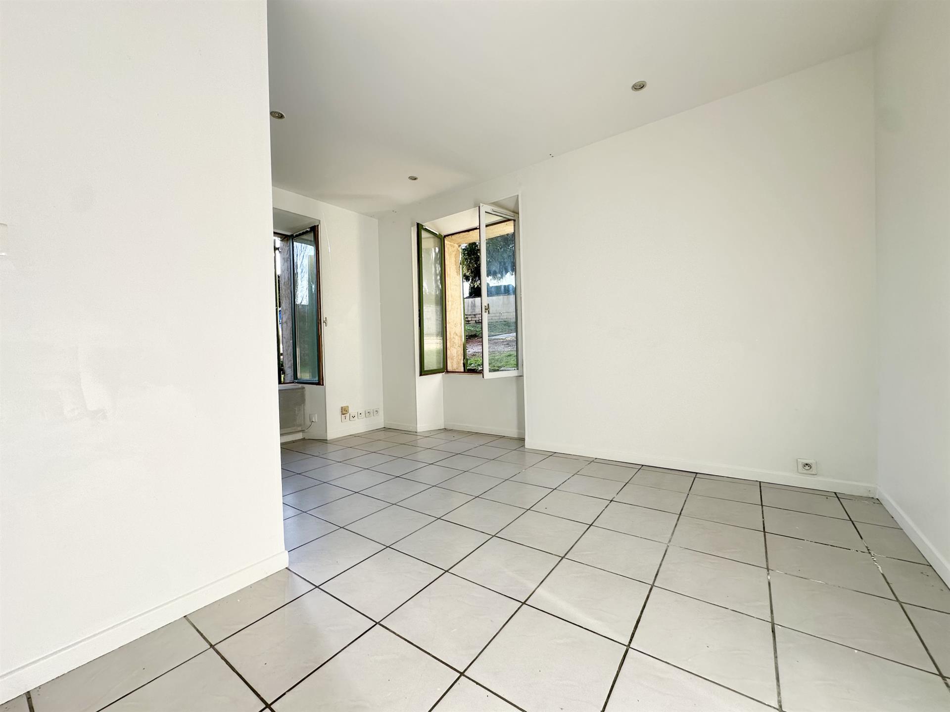 Appartement à louer, 21m², Fontaine-le-Port