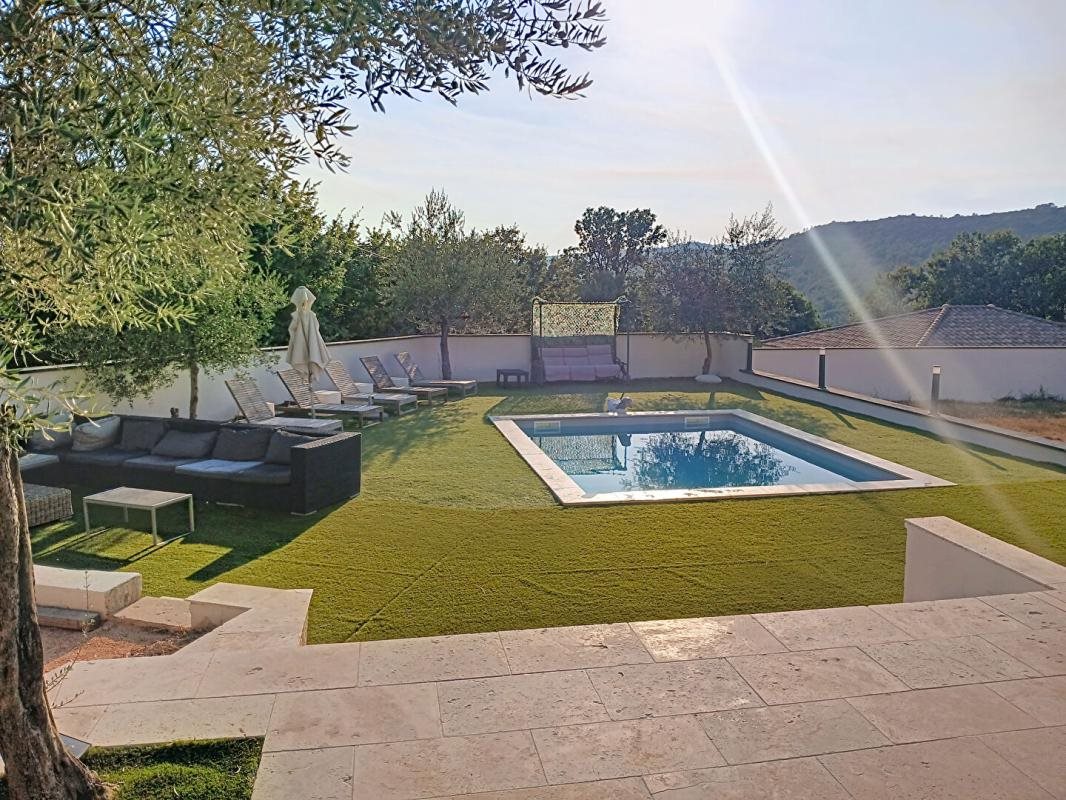 Maison à vendre, 147m², Sainte-Anastasie-sur-Issole