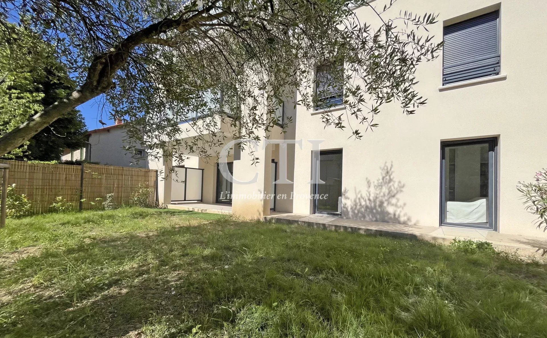 Appartement à vendre, 71m², Vaison-la-Romaine