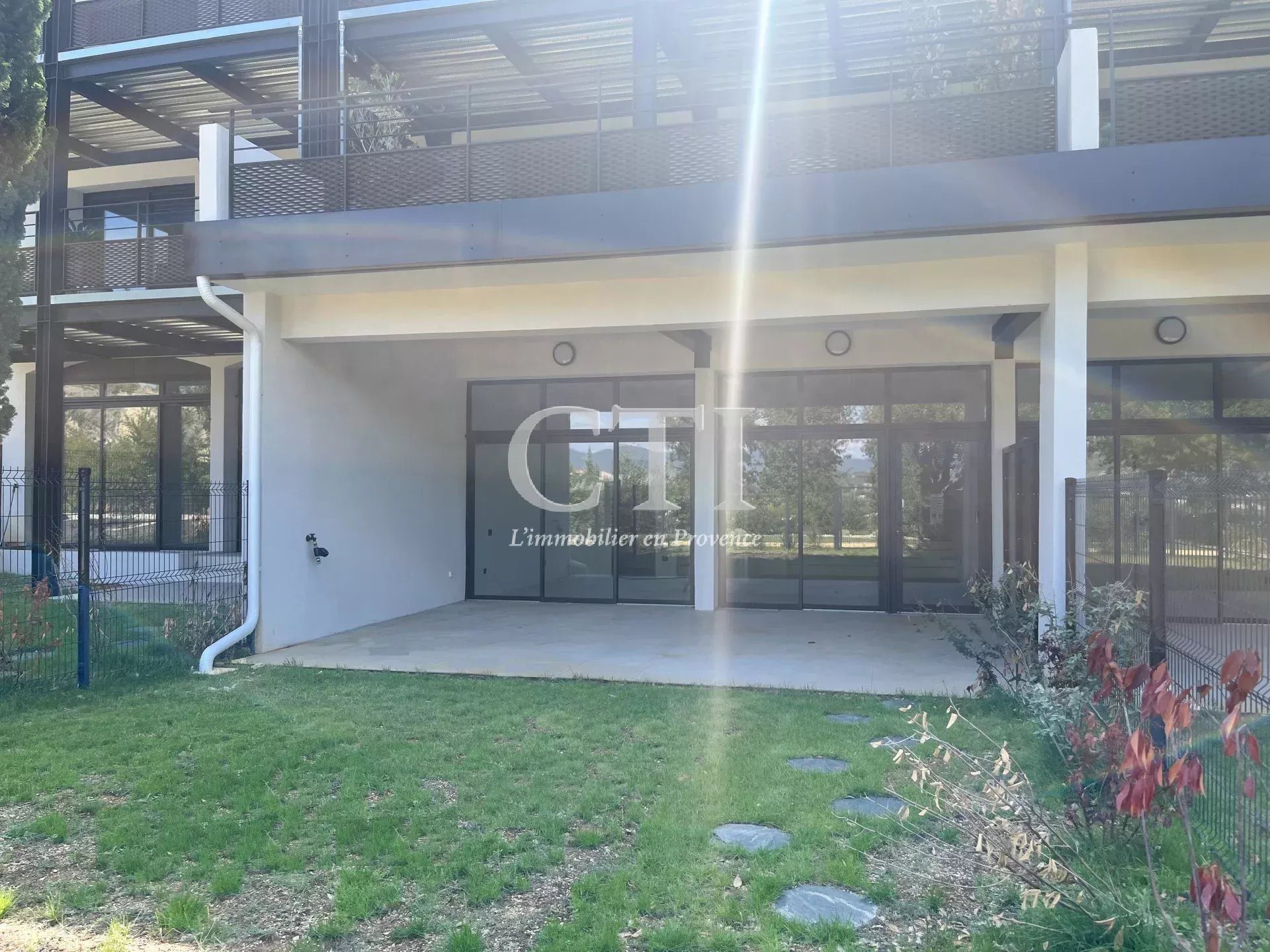 Appartement à vendre, 70m², Vaison-la-Romaine
