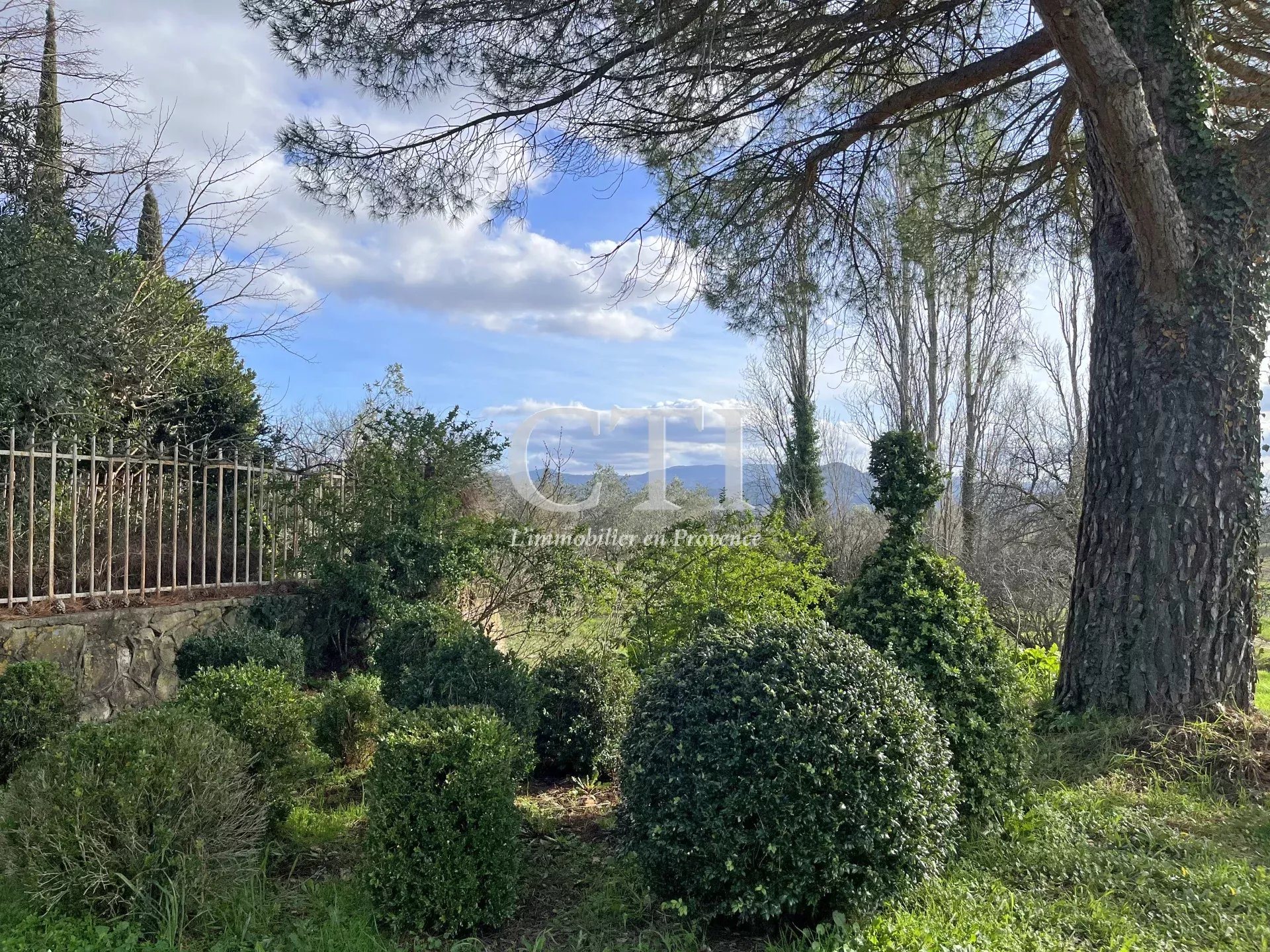 Maison à vendre, 240m², Vaison-la-Romaine