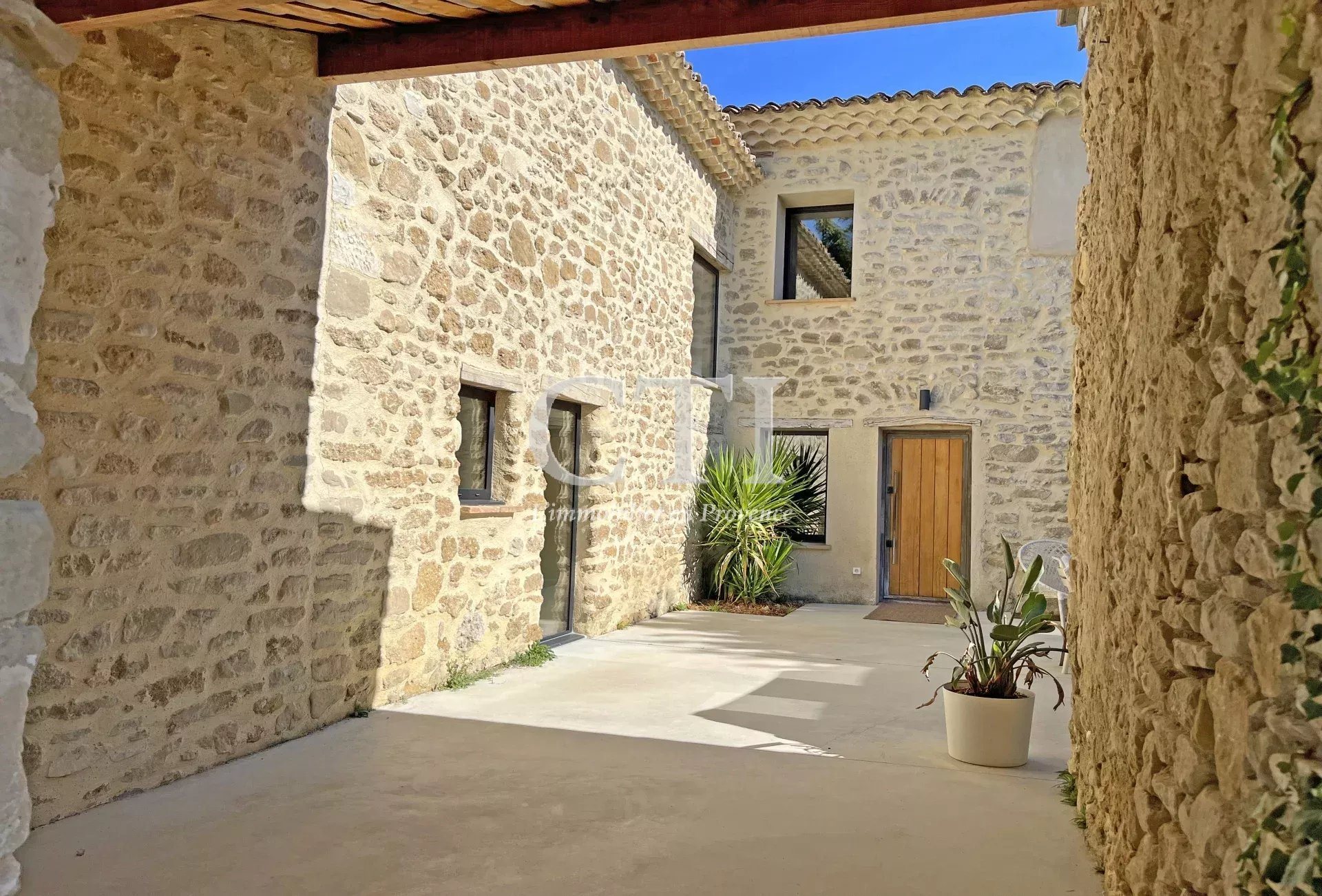 Maison à vendre, 226m², Vaison-la-Romaine