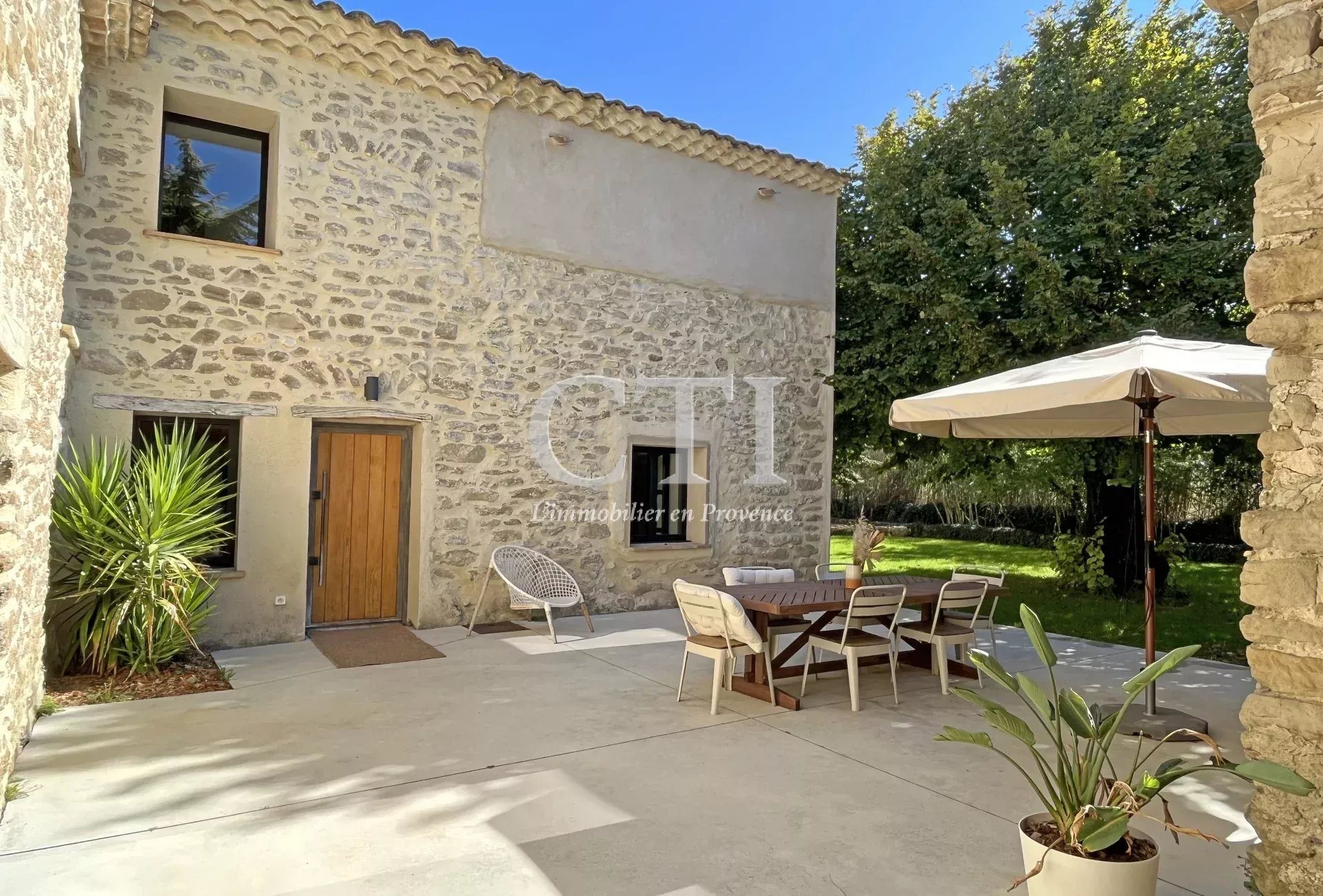 Maison à vendre, 226m², Vaison-la-Romaine