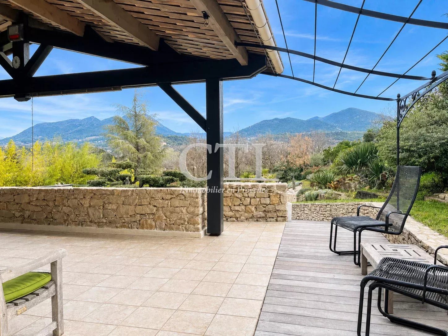 Maison à vendre, 170m², Vaison-la-Romaine