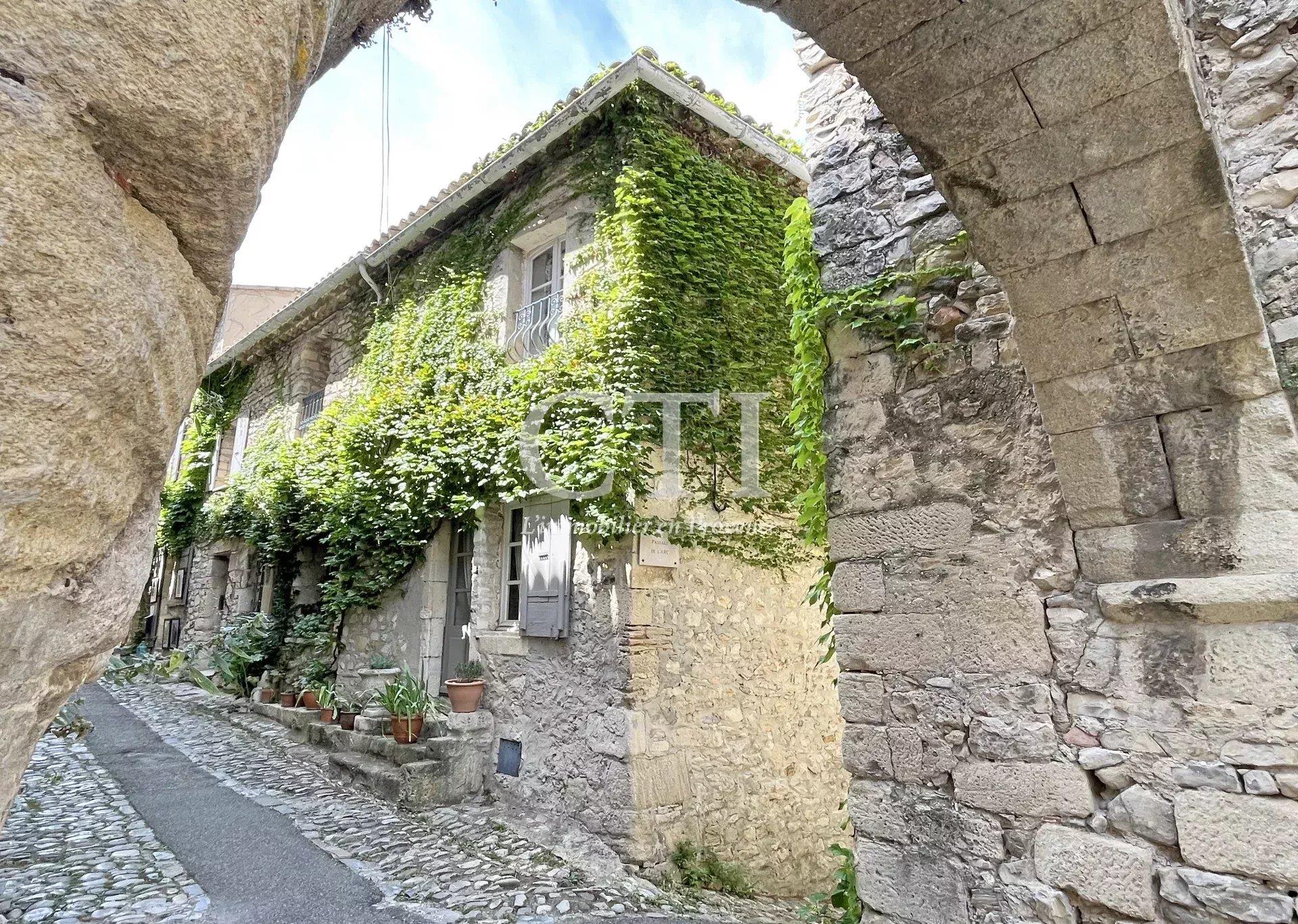 Maison à vendre, 185m², Vaison-la-Romaine