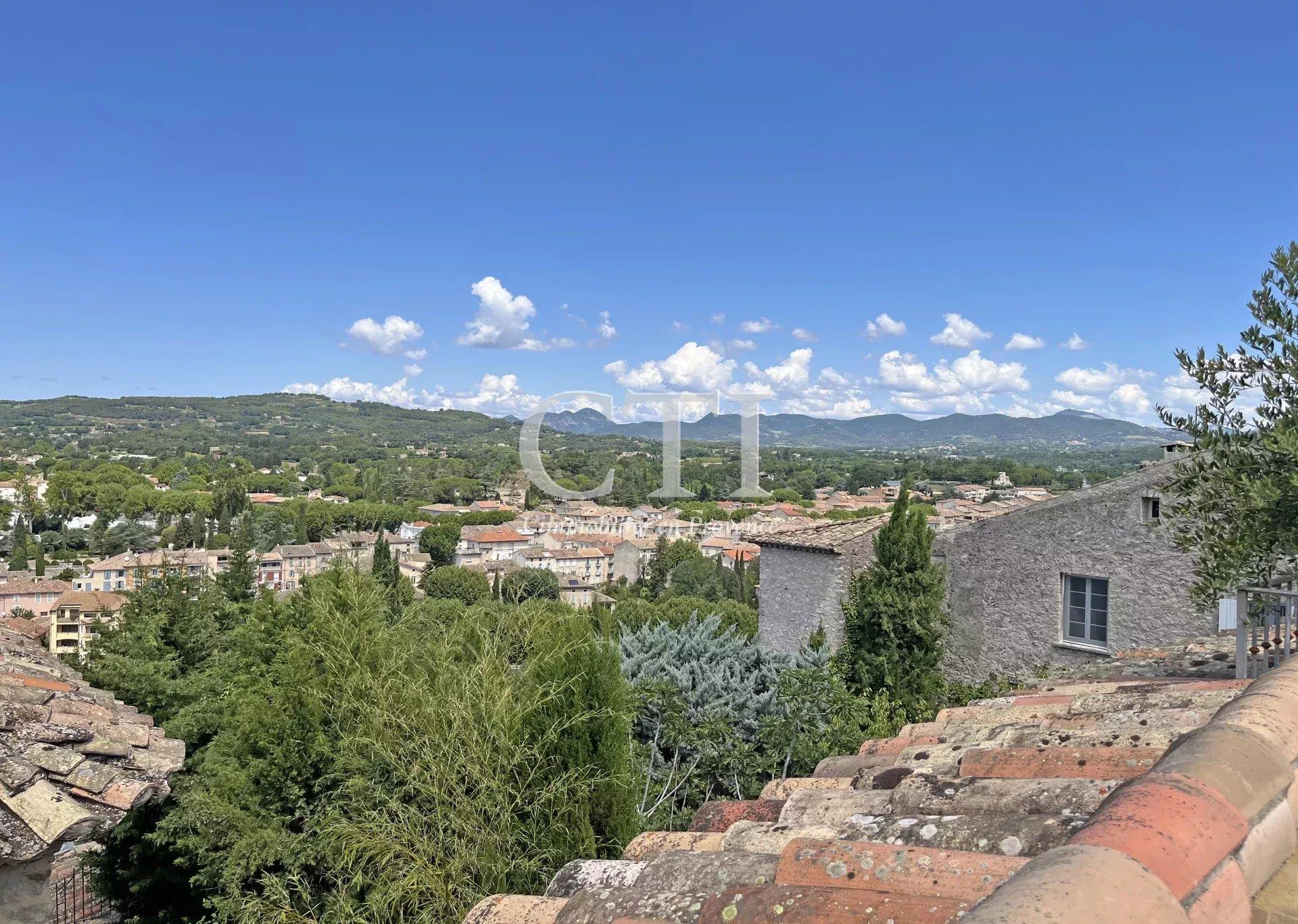 Maison à vendre, 185m², Vaison-la-Romaine