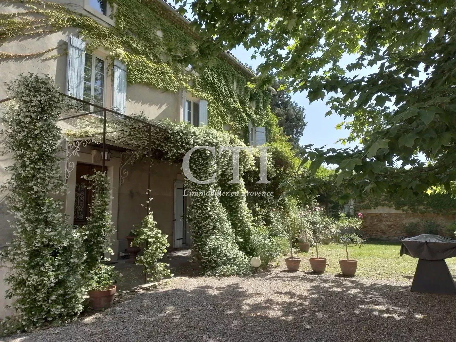 Maison à vendre, 500m², Vaison-la-Romaine