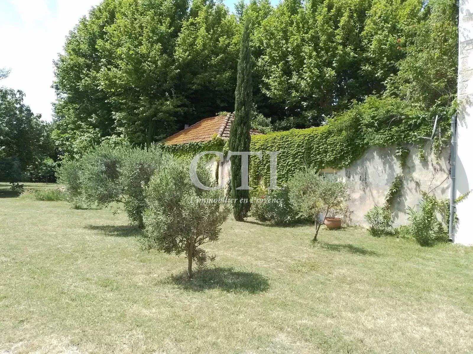 Maison à vendre, 500m², Vaison-la-Romaine