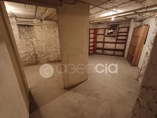 AGENCIA IMMOBILIER · à Cannes · 217 m² · 160 000 €