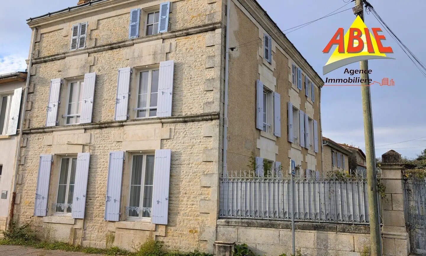Maison à vendre, 130m², Saint-Hilaire-la-Palud