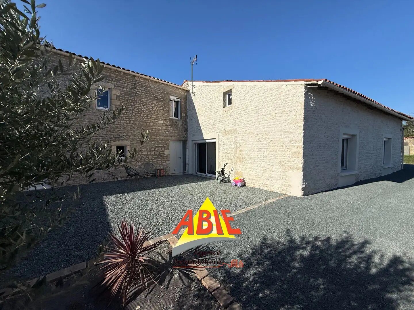 Maison à vendre, 211m², Benet