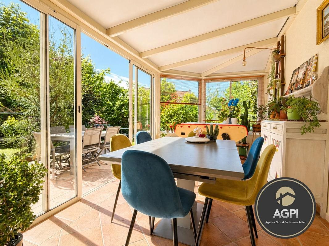 Maison à vendre, 137m², Châteaufort