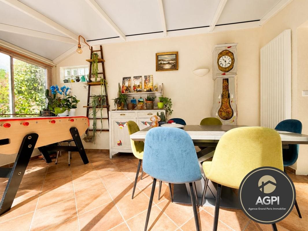 Maison à vendre, 137m², Châteaufort
