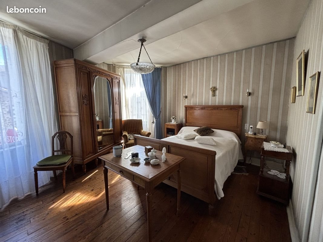 Maison à vendre, 182m², Rochechouart