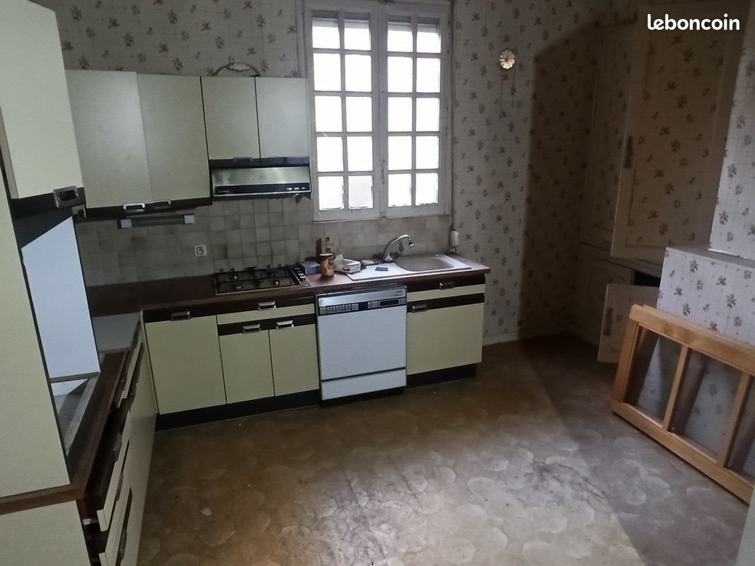 Appartement à vendre, 304m², Saint-Junien