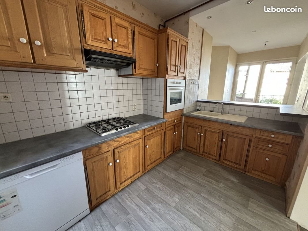Appartement à louer, 182m², Limoges