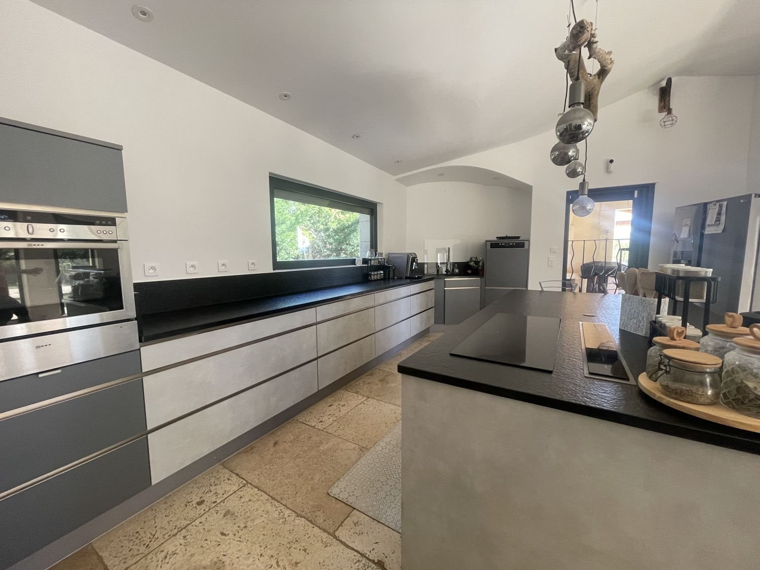 Maison à vendre, 181m², Sainte-Cécile-les-Vignes