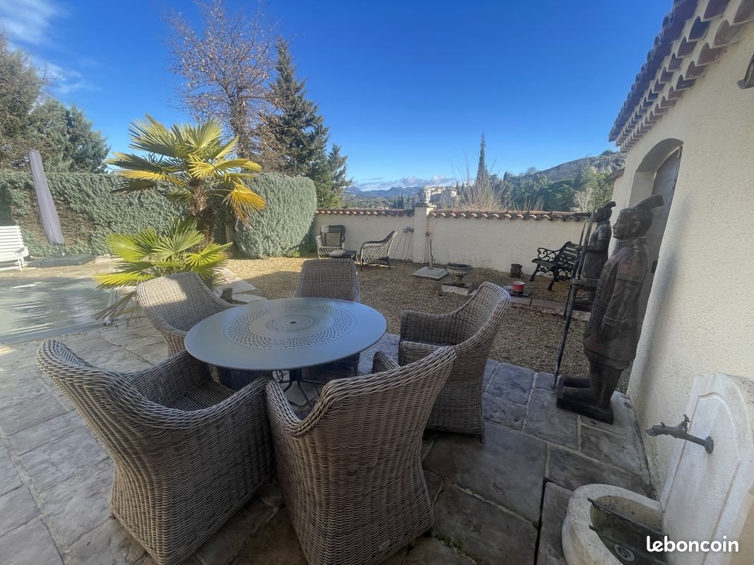 Maison à vendre, 240m², Vaison-la-Romaine