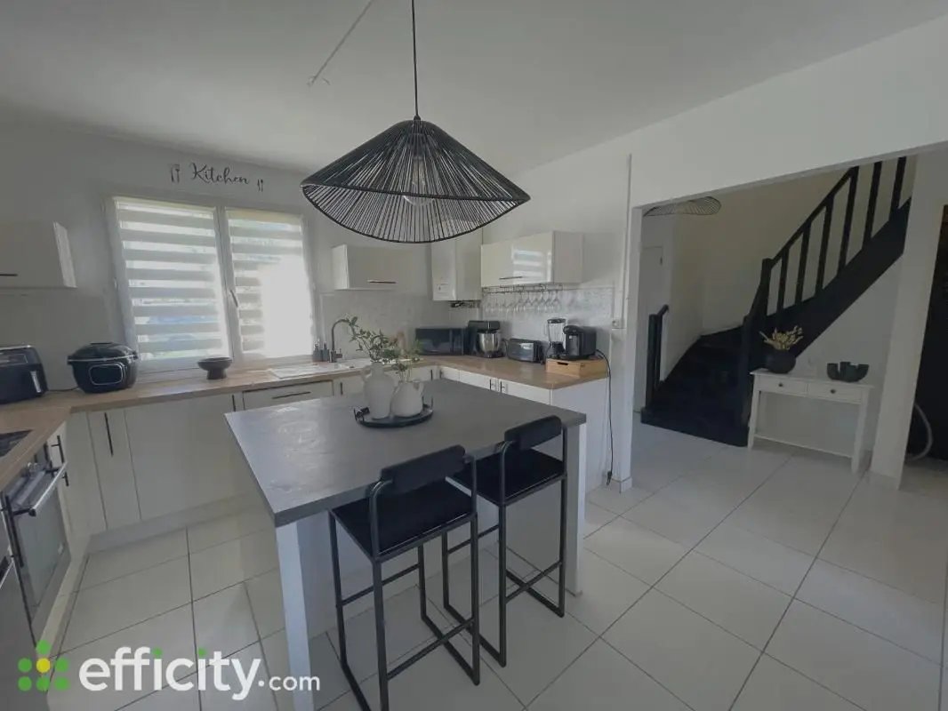 Maison à vendre, 91m², Saint-Seurin-sur-l'Isle