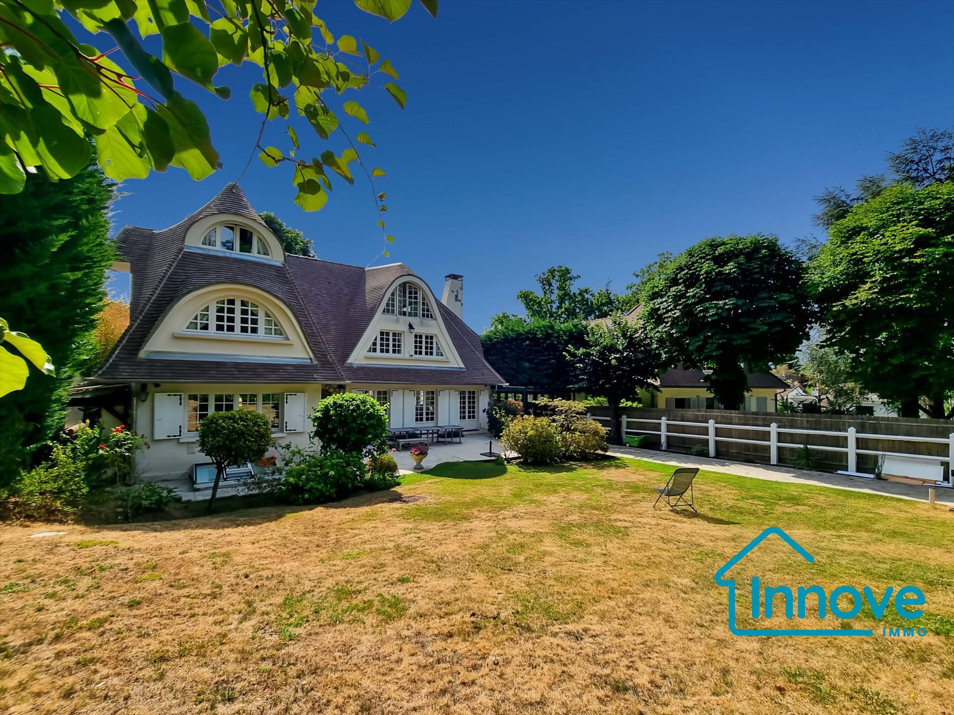 Maison à vendre, 238m², La Celle-Saint-Cloud