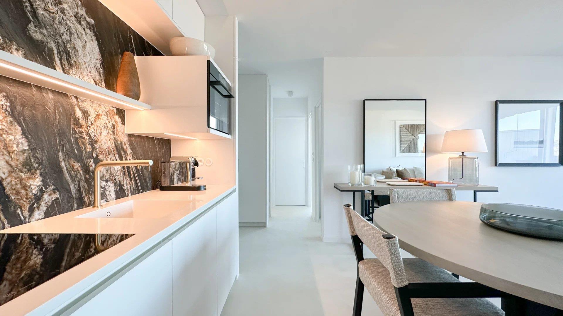 Elegant apartment with panoramic sea view in the heart of Saint-Tropez... - Ansicht 6