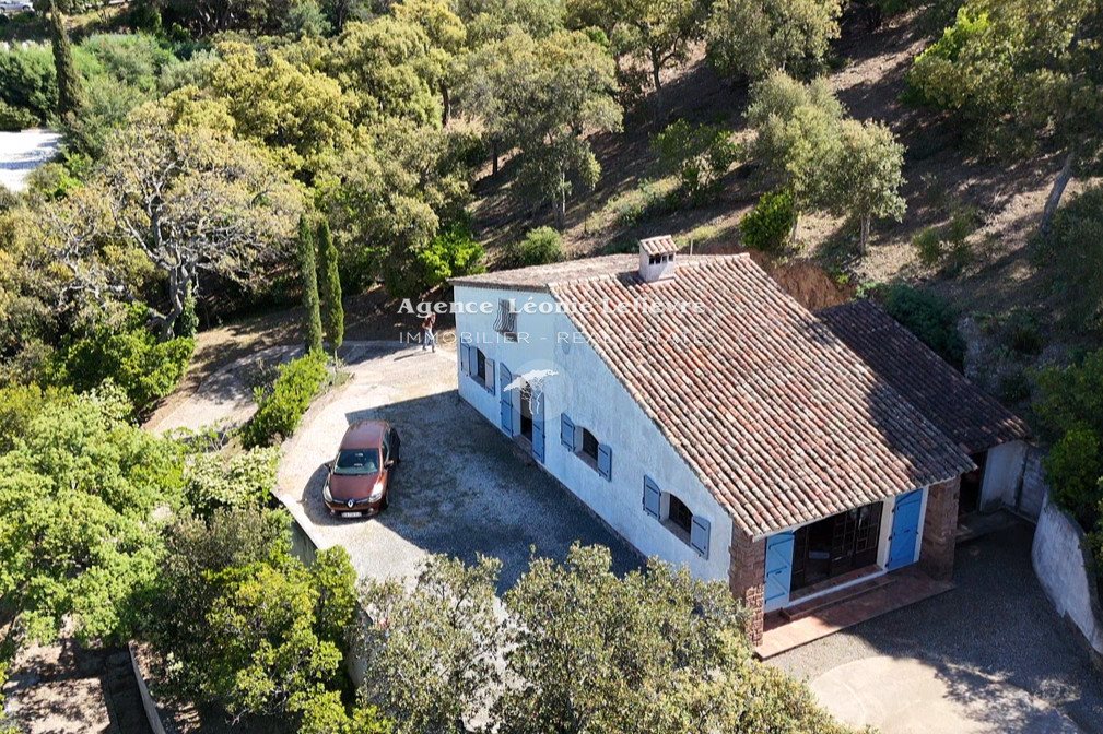 Maison à vendre, 110m², Les Issambres