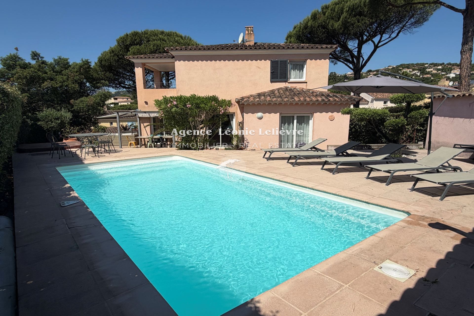 Maison à vendre, 120m², Les Issambres