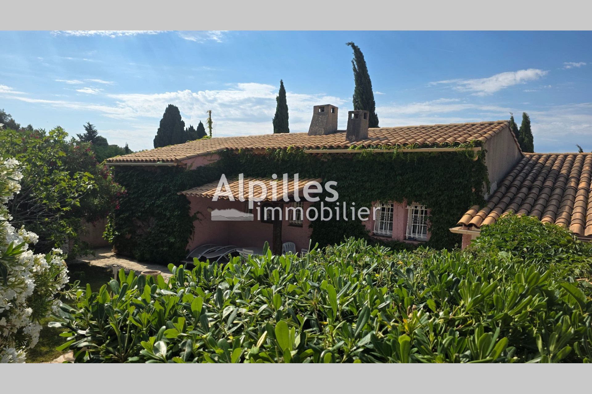 Maison à vendre, 87m², Aureille
