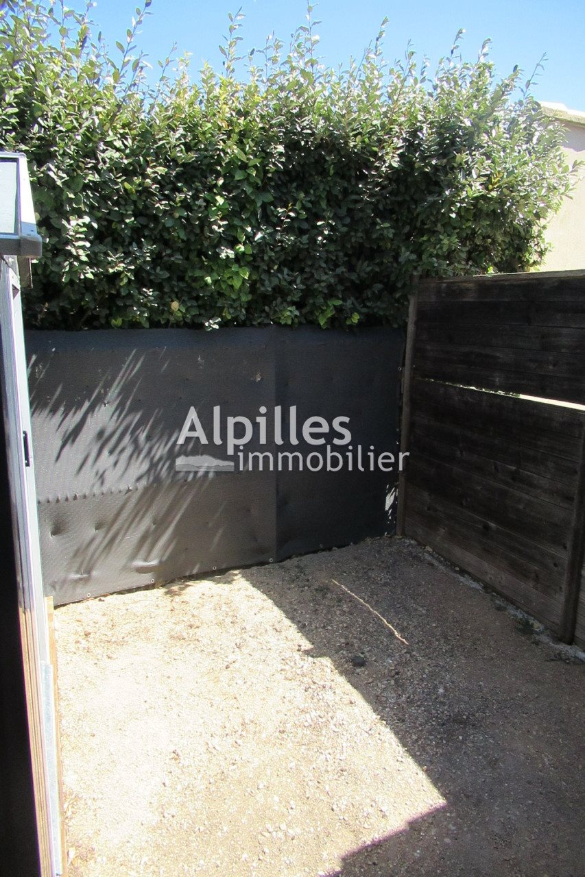 Maison à louer, 65m², Mouriès