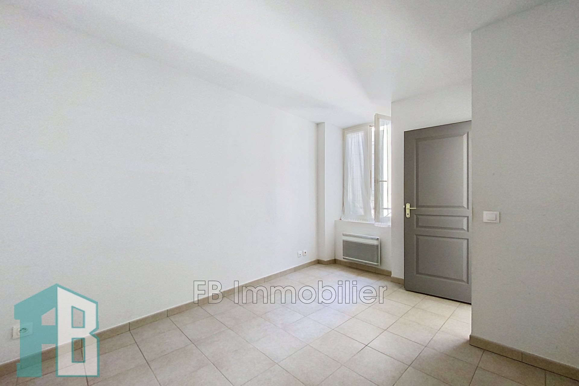 Appartement à louer, 35m², Alleins