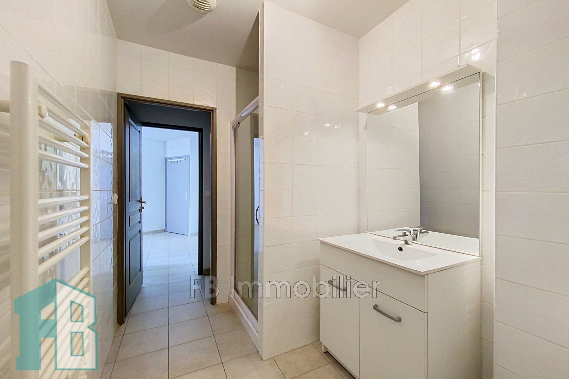 Appartement à louer, 35m², Alleins
