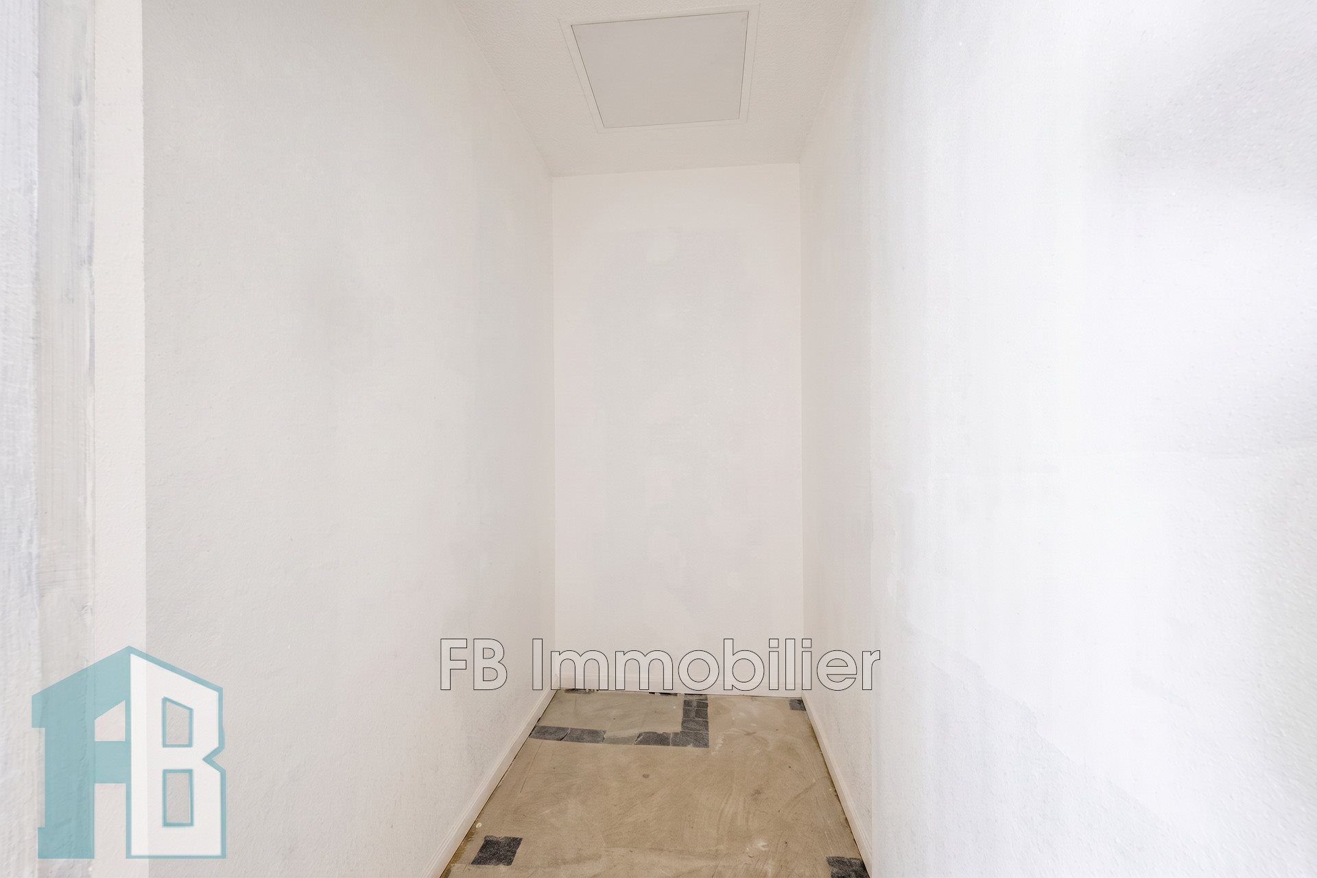 Maison à louer, 100m², Eyguières