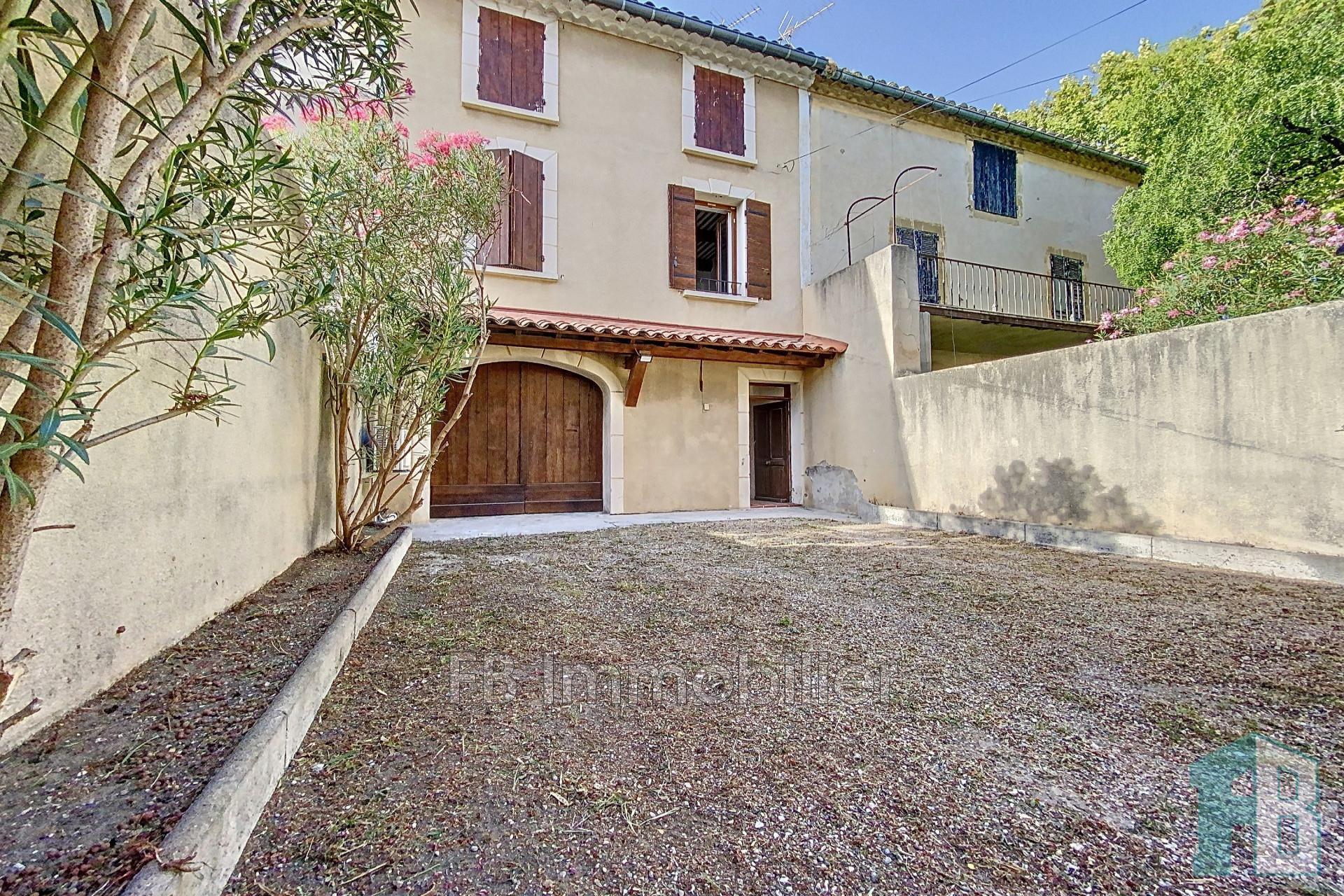 Maison à vendre, 106m², Eyguières