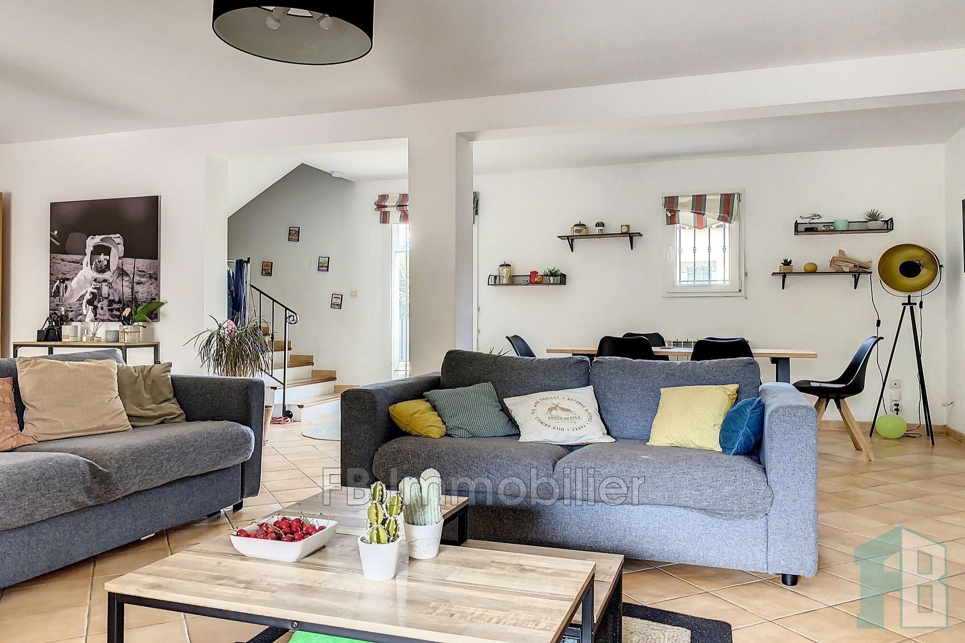 Maison à vendre, 146m², Eyguières