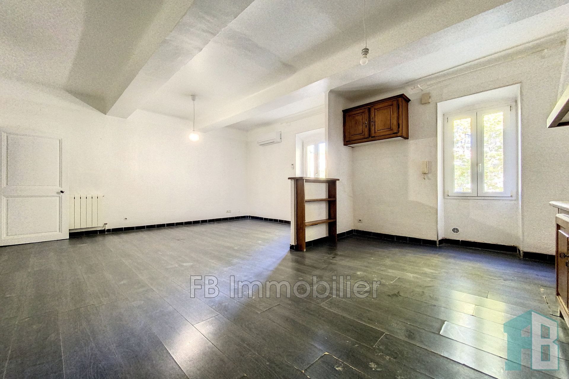 Maison à vendre, 90m², Eyguières