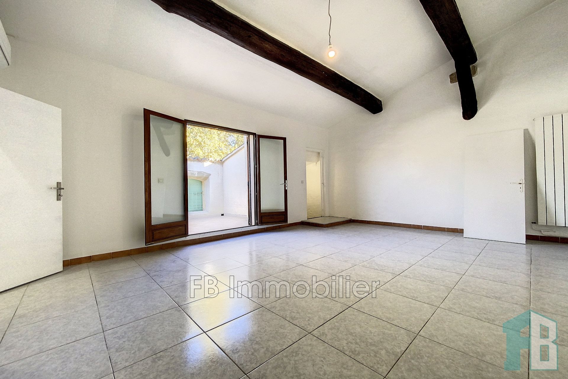 Maison à vendre, 90m², Eyguières