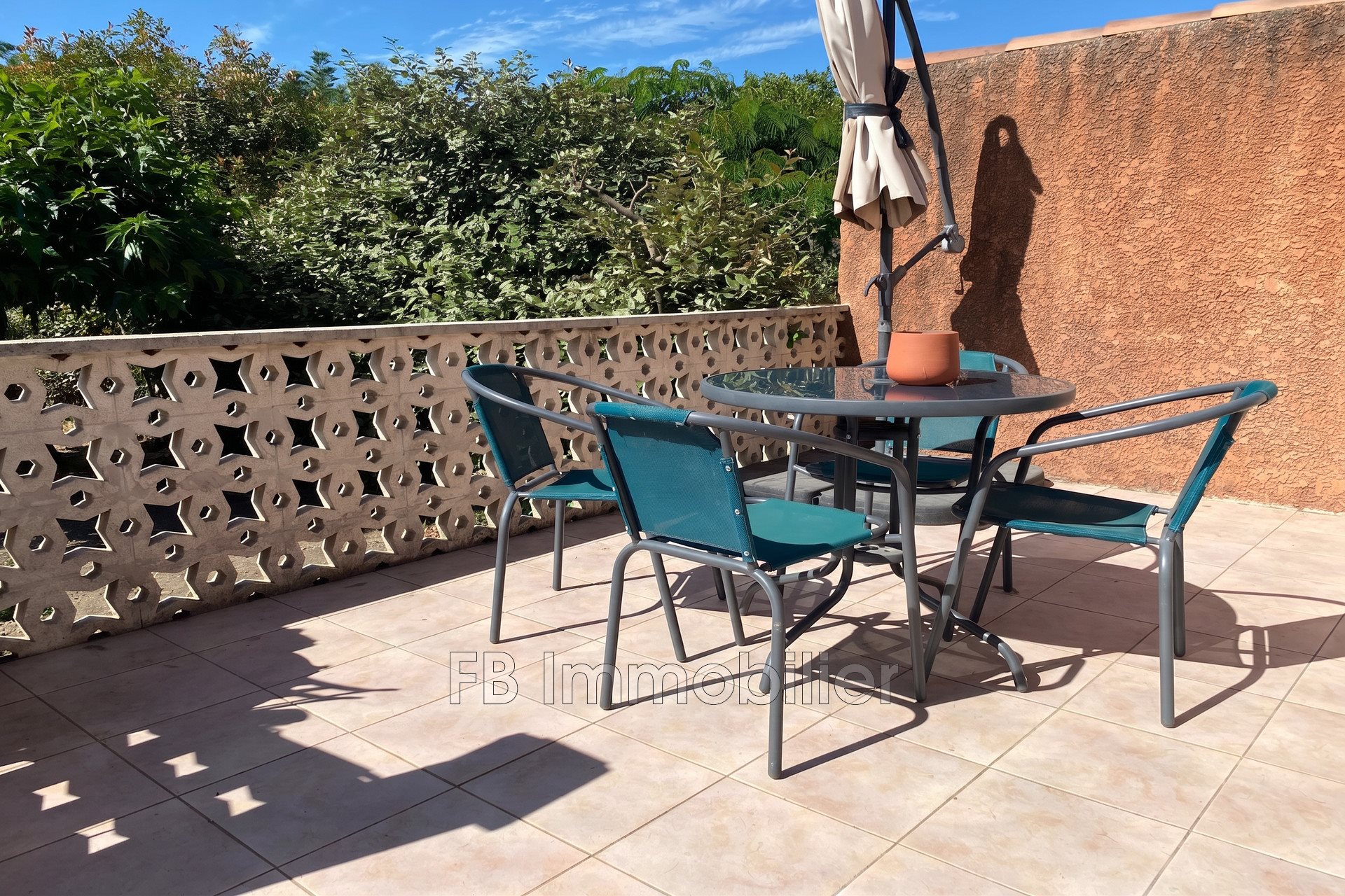 Maison à louer, 83m², Eyguières