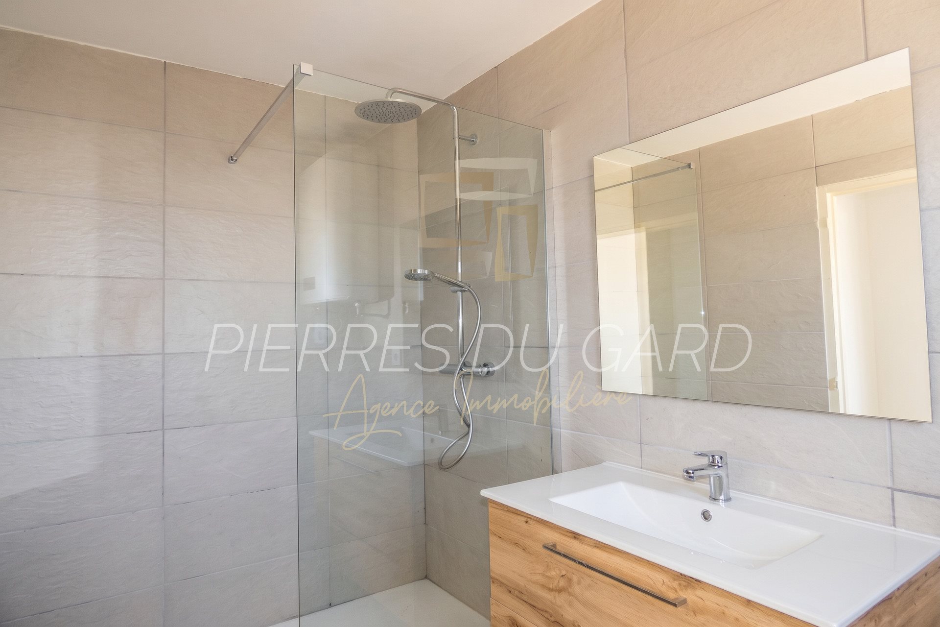 Appartement à vendre, 77m², Uzès
