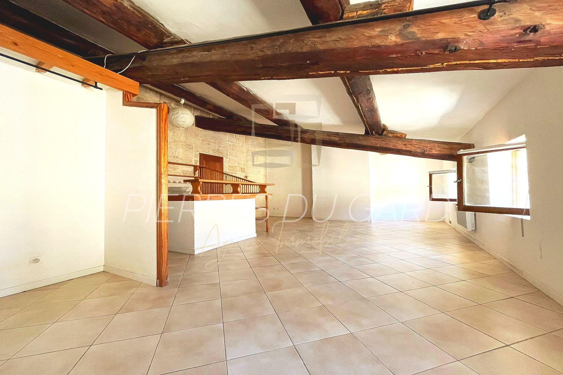 Appartement à vendre, 70m², Uzès