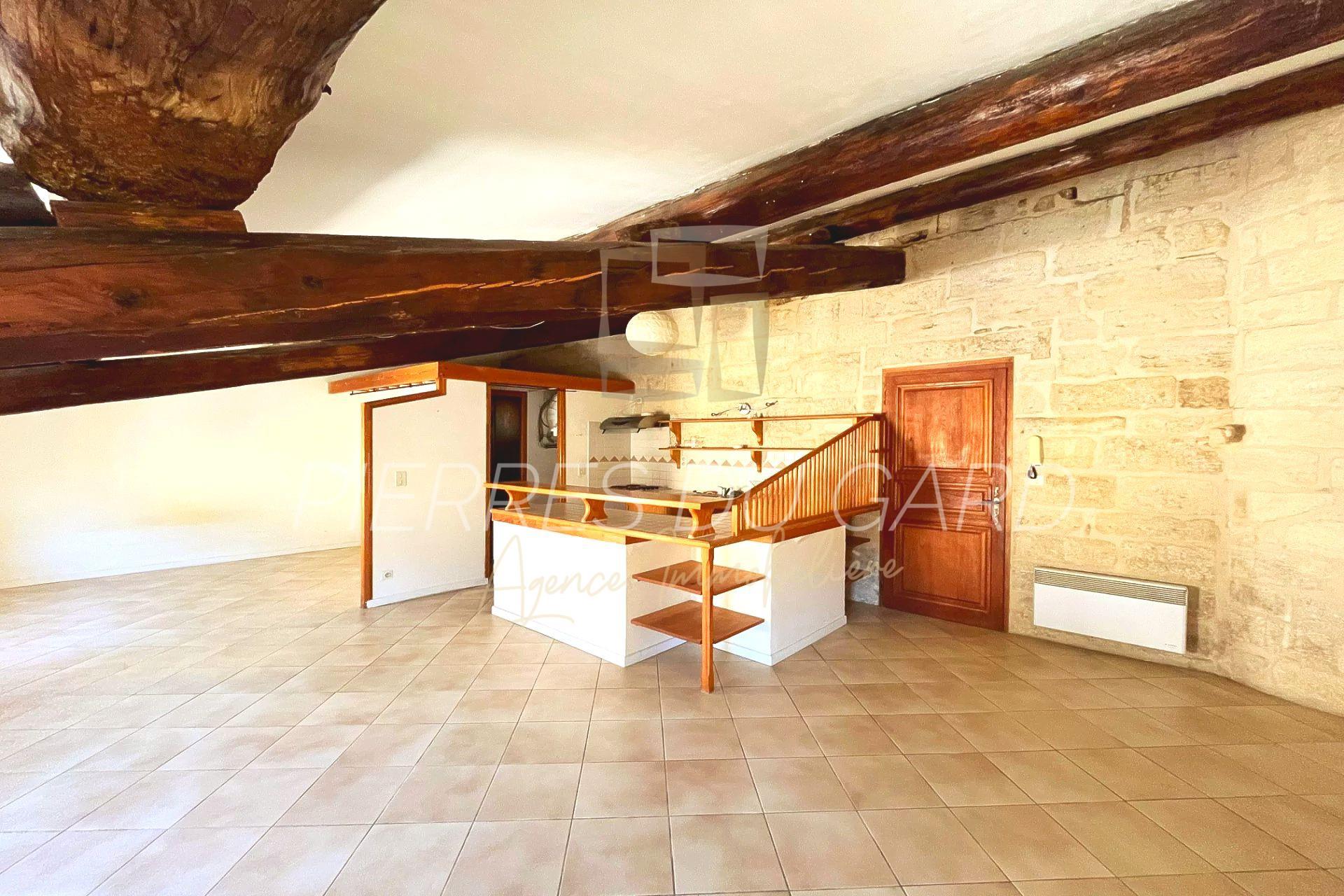 Appartement à vendre, 70m², Uzès