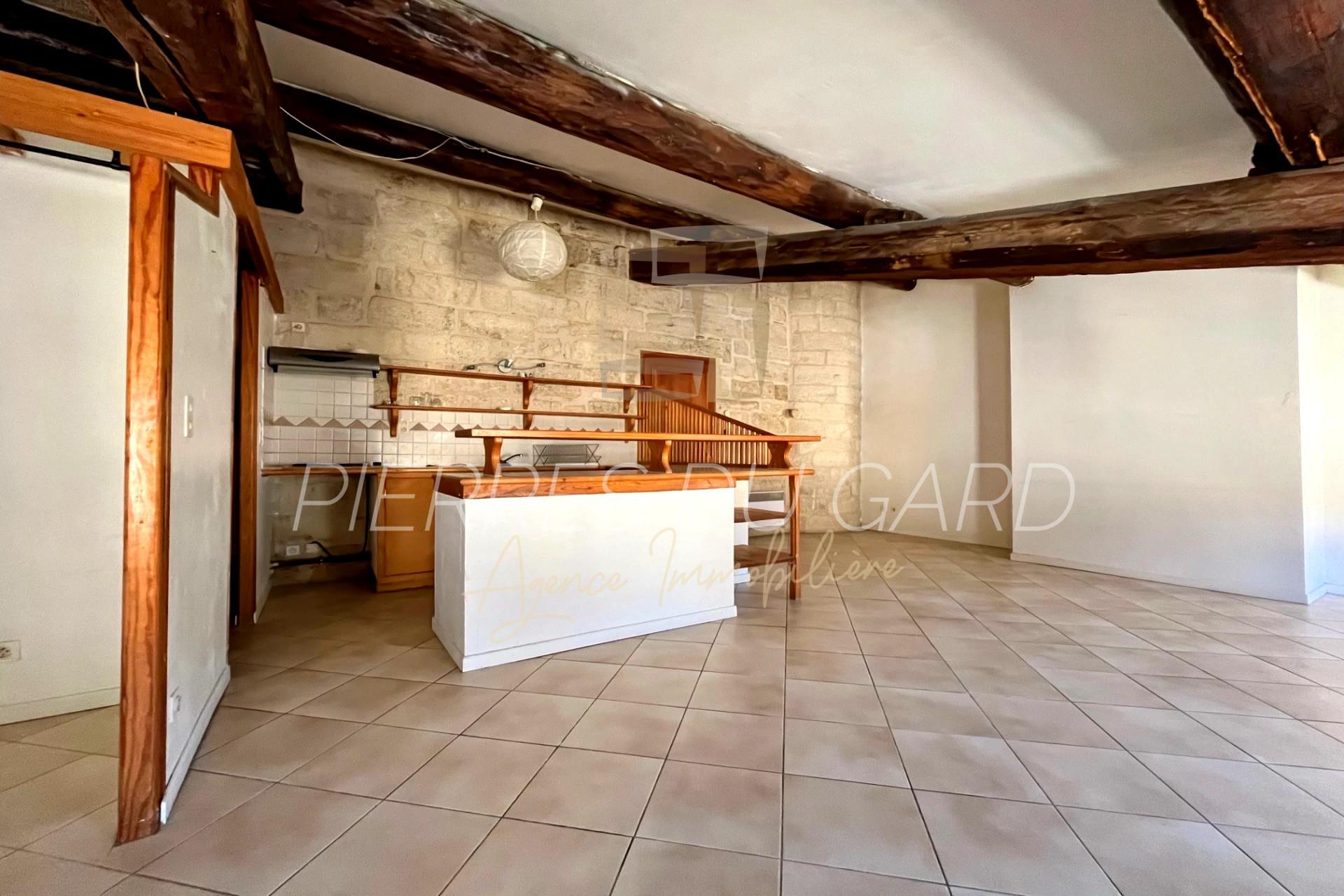Appartement à vendre, 70m², Uzès