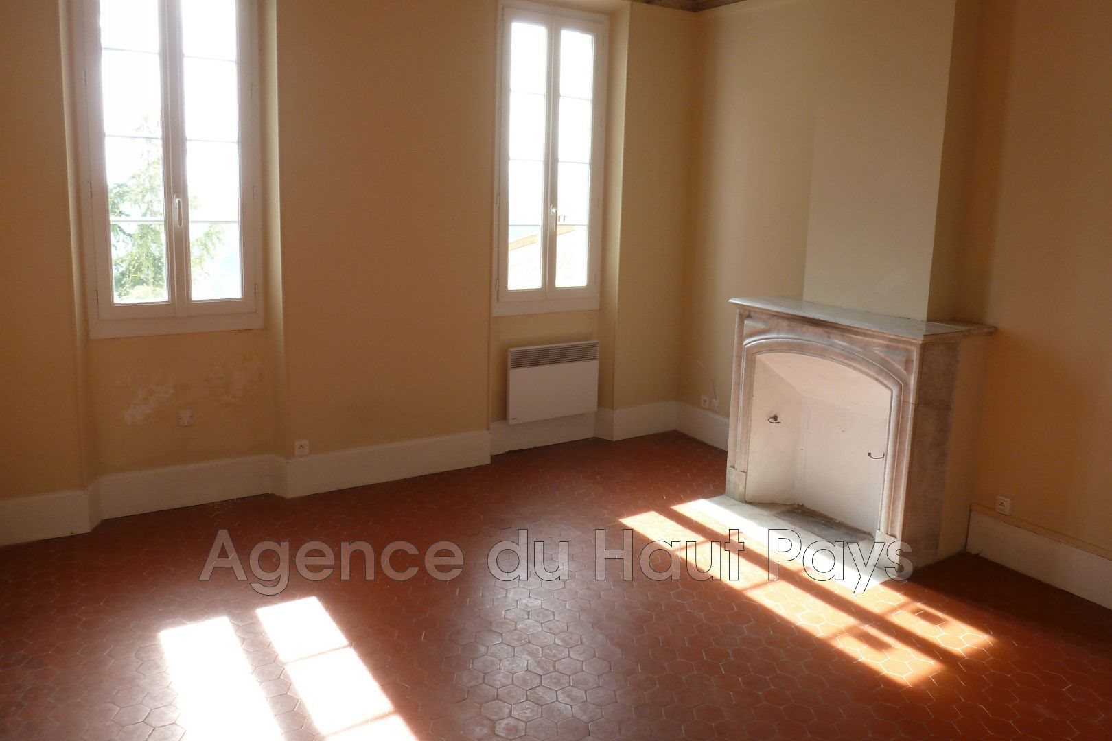 Appartement à louer, 60m², Saint-Cézaire-sur-Siagne